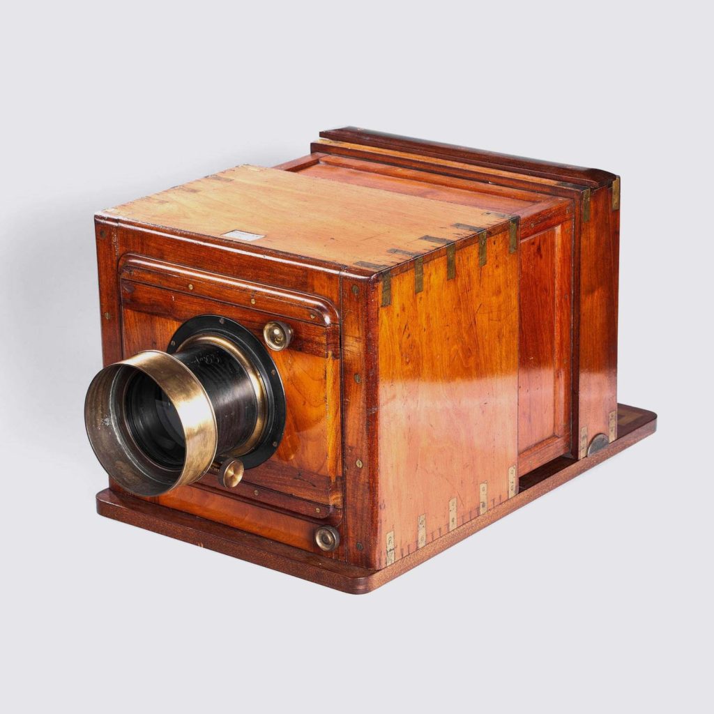 A late 19th century camera.