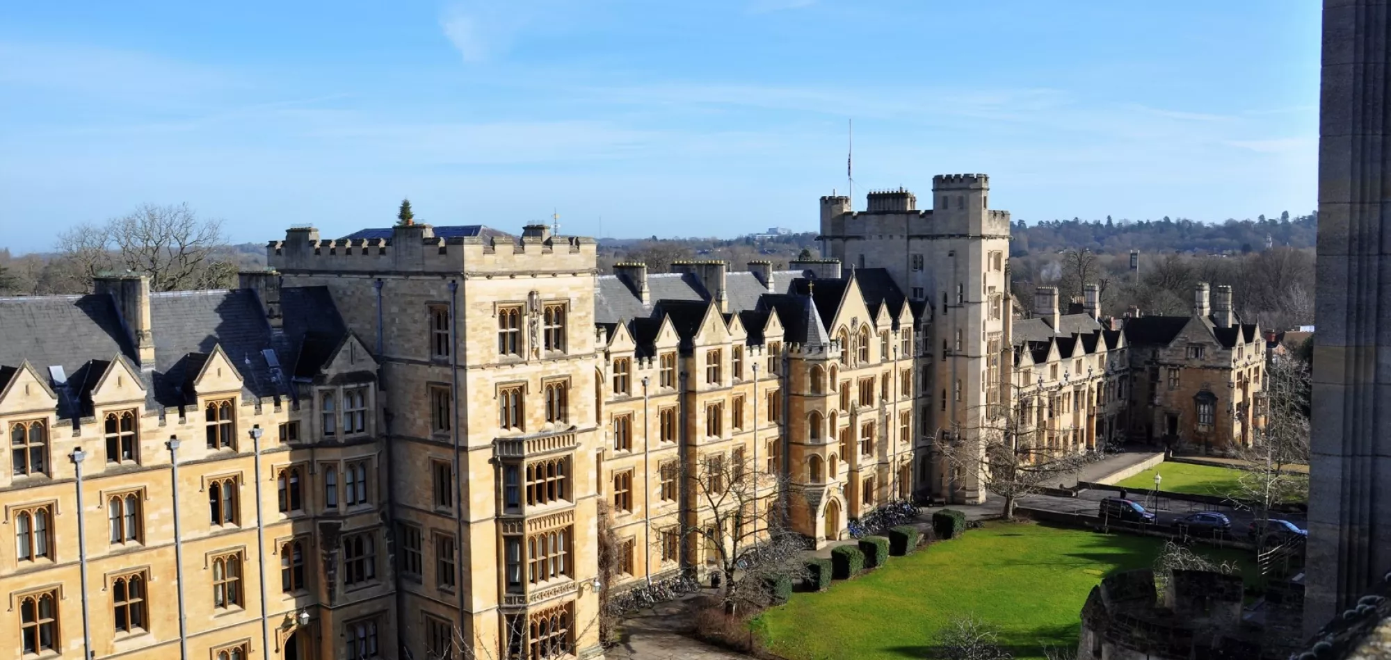 Modern image of the Holywell Buildings