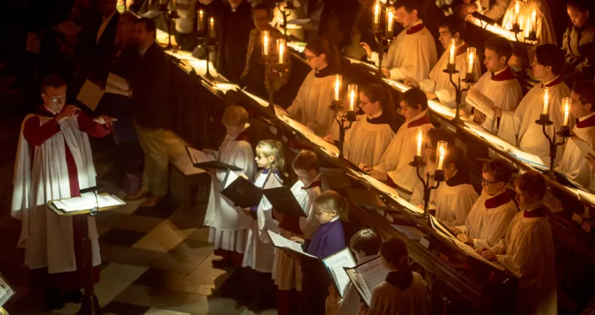 New College Choir and Frideswide Voices sing
