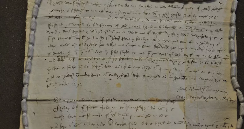 An old letter with 15th century English writing