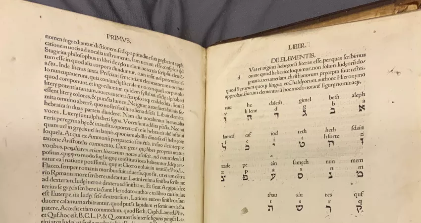 Introducing Hebrew Grammar in BT1.34.1