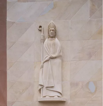 William of Wyndham Statue